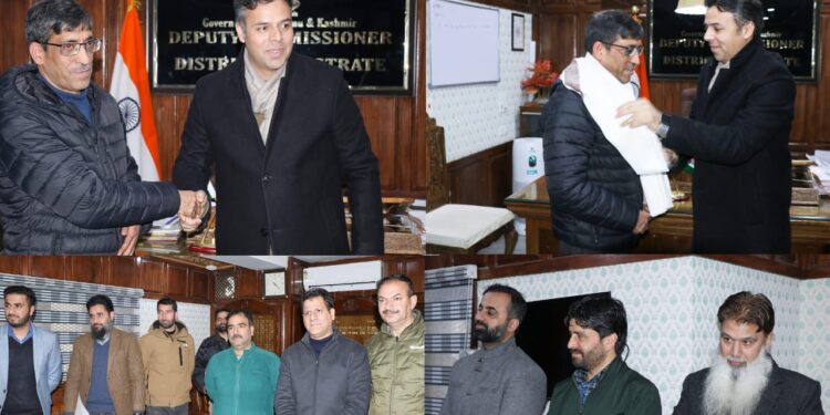 Distt Admin Srinagar bids warm farewell to outgoing ADDC Ghulam Hassan Sheikh