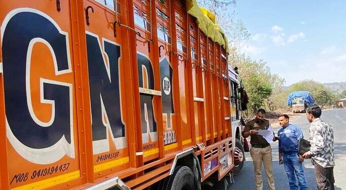 29 Vehicles e-challaned for traffic rules violation in Rajouri