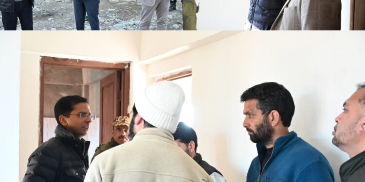 DC Shopian visits Transit accommodation Alowpora