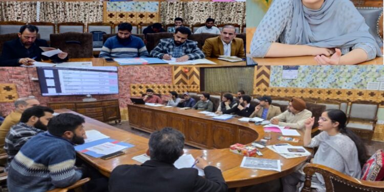 DC Kupwara reviews progress under HADP, DAKSH Kissan