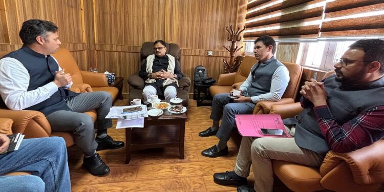Javed Rana reviews functioning of Gujjar & Bakerwal hostels in Kashmir