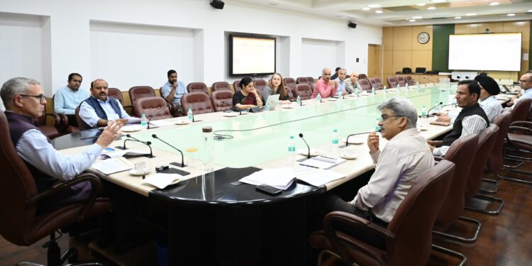 CM Omar Abdullah reviews progress of EoDB for compliance reduction, Sets targets for reform implementation
