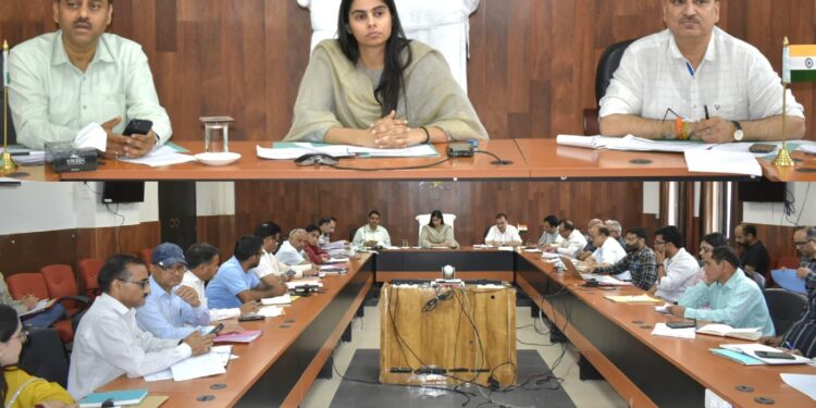 DDC Reasi discusses formulation of Capex budget 2025-26; Reviews status of ongoing works