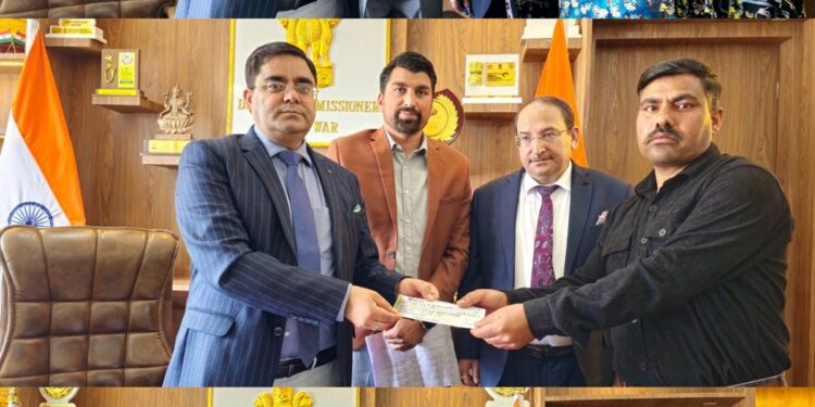 DC gives away Rs 15 Lakh compensation to NoK of Road Accident Victims at Kishtwar