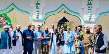 Forest deptt distributes 2 lakh saplings on Eid-ul-Fitr