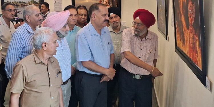 Principal Secretary inaugurates 5 day photo exhibition at Kala Kendra, Jammu