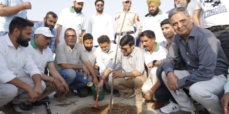 JMC, JSCL organise plantation drive at Tawi Ghat to commemorate 135th Birth Anniversary of Dr. B.R. Ambedkar