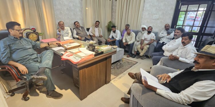 SC/ST/OBC delegation meets Tribal Affairs Minister