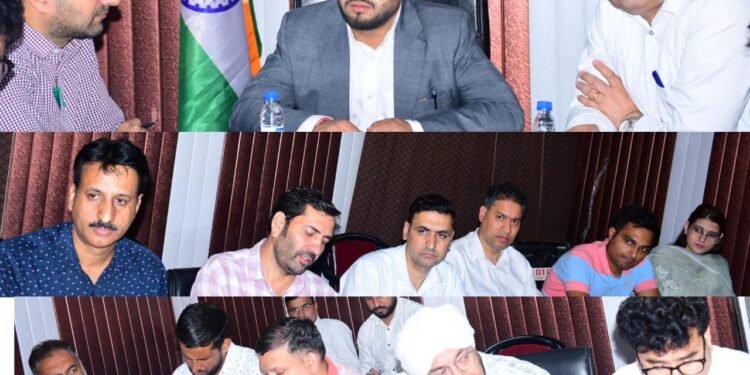 DC Rajouri reviews status of Grievances and JK Samadhan Portal Registrations