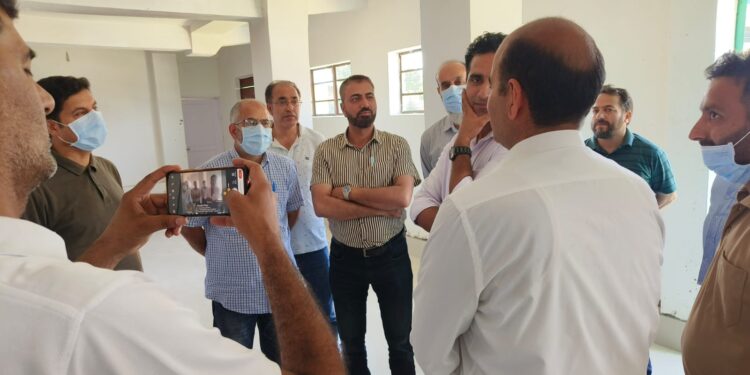 Mission Director HADP conducts day-long tour of Baramulla
