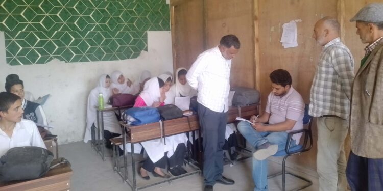 BDO assesses academic activities, monitors progress at GHS Gandoh as Prabhari Officer