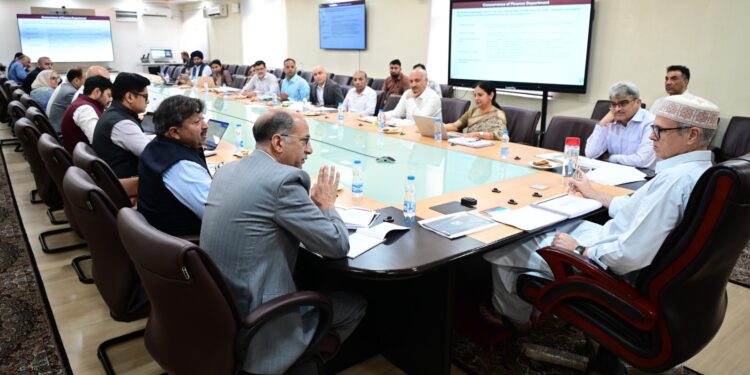 CM Omar Abdullah reviews reorganisation proposals of Housing & Urban Development Department