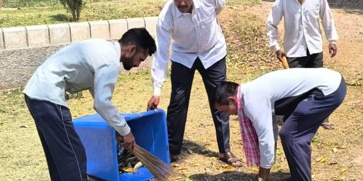 Floriculture Department conducts cleanliness drive in Udhampur, Reasi districts