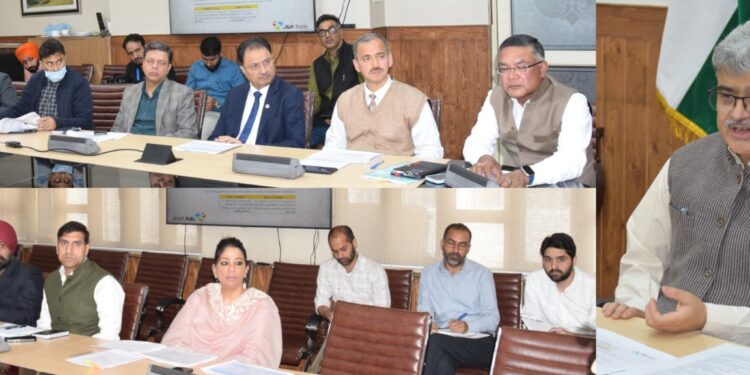 CS pushes for swift claim settlements, financial inclusion of all in J&K