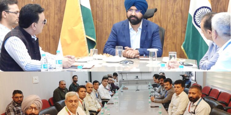 J&K Bank Branches felicitated for effective implementation of Govt Schemes in Doda District