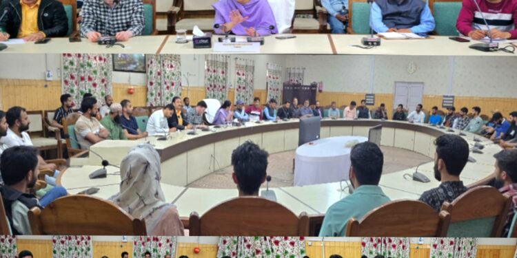 DC Kupwara reviews progress under JK Samadhan Portal