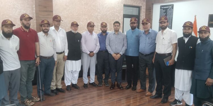 Ex-Servicemen meet DC Poonch, offer voluntary Support for emergency services, project demands