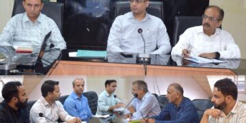 Div Com Jammu bids warm farewell to retiring officials