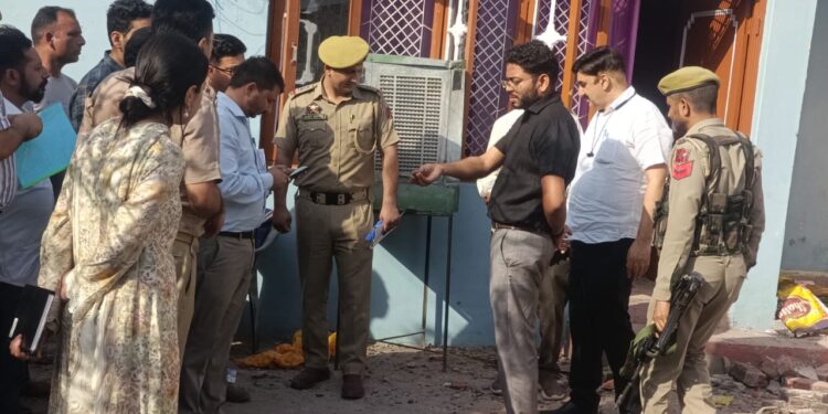 District administration Jammu assesses cross-border shelling impact in Marh and Pargwal