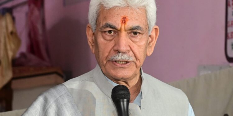 Lieutenant Governor visits shelter and lodgement centre at Sahib Bandgi Ashram, Mishriwala; meets the families affected due to cross border shelling by Pakistan
