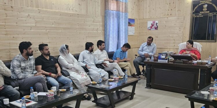 DDC Chairperson reviews performance of RDD in Kishtwar District