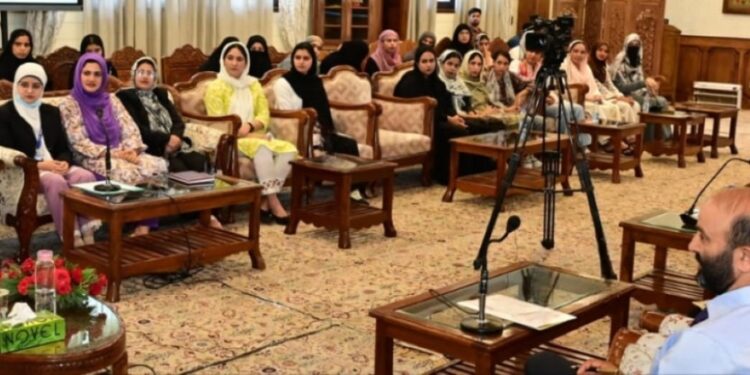 Lieutenant Governor interacts with members of Kashmir Women’s Organisation