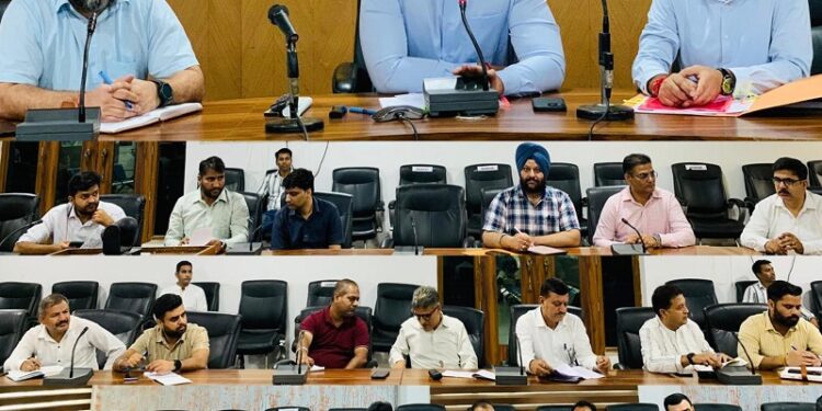 DC Kathua reviews arrangements for Shri Amarnath Ji Yatra