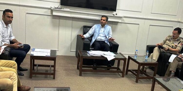DC Ramban reviews arrangements for Shri Amarnath Ji Yatra-2025 at Banihal