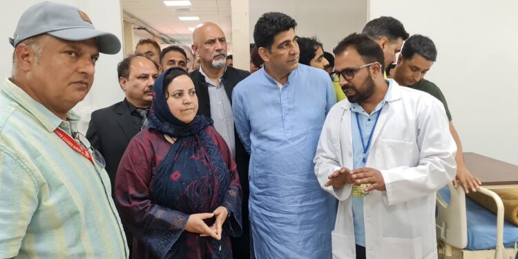 Sakeena Itoo reviews medical preparedness for SANJY 2025 along Pahalgam axis