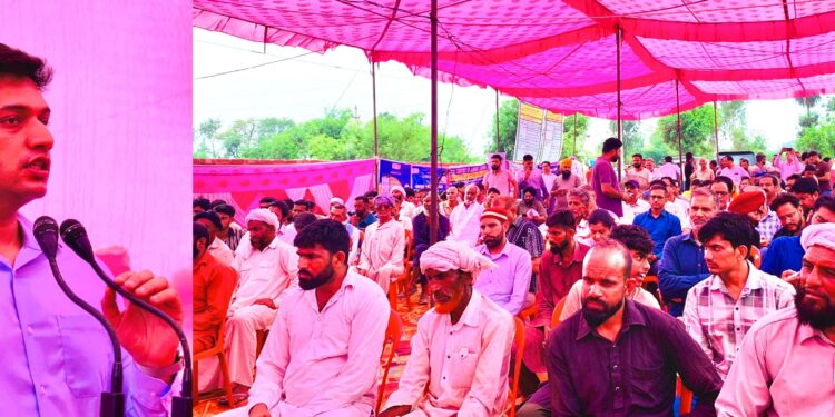 DC Kathua presides over Awareness & Benefit Saturation Camp at Panchayat Mahichak