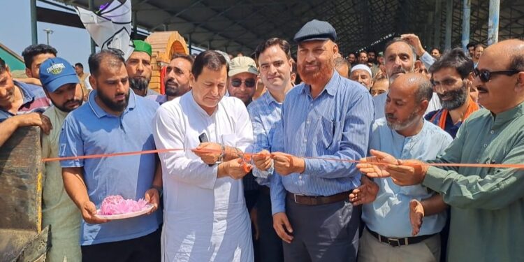 Javid Dar inaugurates model panchayat ghars, road upgradation works in Baramulla