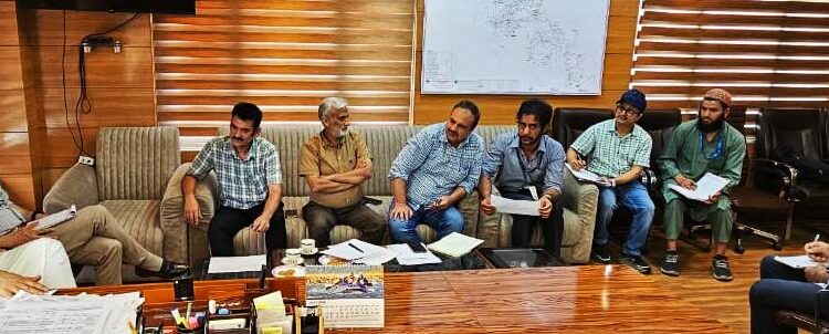 MLA Lolab reviews RDSS works in Kupwara Package