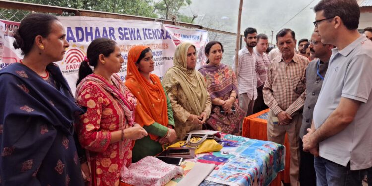 Udhampur Admin organizes awareness programme under DAJGUA at panchayat Rasli Gadhren