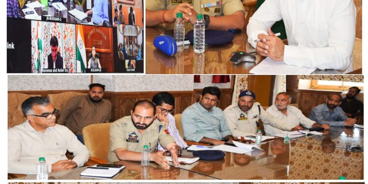 Div Com Kashmir reviews Muharram-ul-Haram arrangements