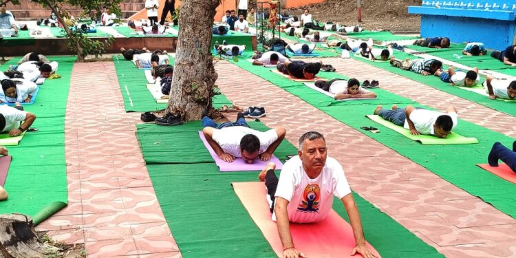 Mega Yoga Event organized at Baba Chamliyal Shrine as prelude to Int’l Yoga Day