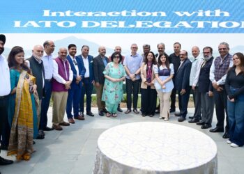 CM Omar Abdullah calls for joint efforts to restore, revive J&K Tourism