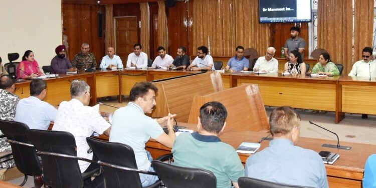 I-Day arrangements discussed at Udhampur