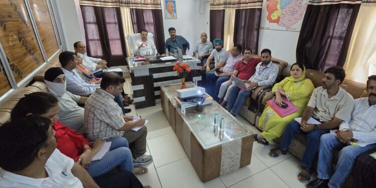 DHSJ convenes district-level review meeting of health programmes in Poonch