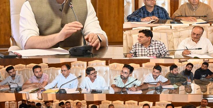 DC Kulgam reviews progress of Jal Shakti Abhiyan- Catch the Rain campaign