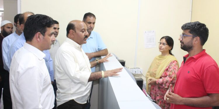 Dy CM conducts surprise inspection of CE R&B, PMGSY offices in Srinagar