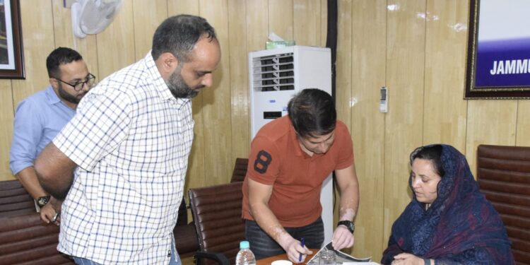 Sakeena Itoo reviews progress of works on Brazloo bridge Kulgam