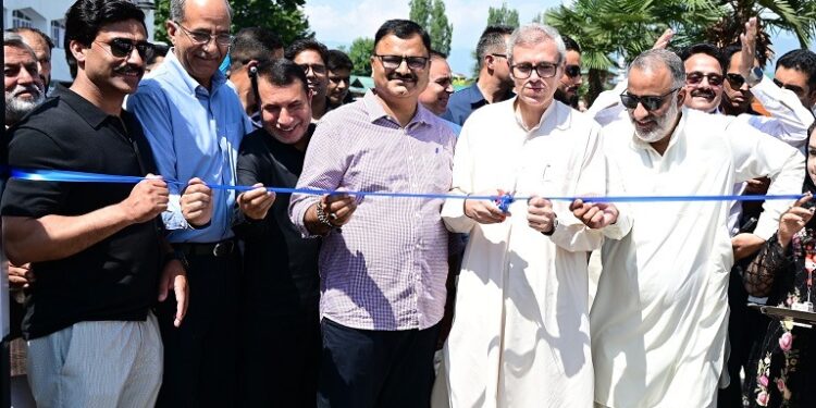 CM flags off fleet of water tankers to strengthen drinking water supply in Kashmir