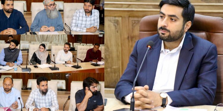DC Srinagar reviews progress of construction of Panchayat Ghars