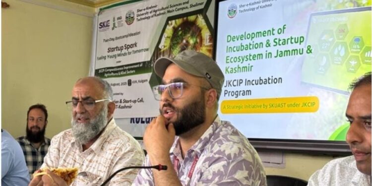 SKUAST K conducts Boot Camp on ‘Critical Thinking under JKCIP Programme’ at KVK Kulgam