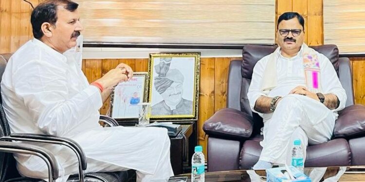 Legislator Arvind Gupta calls on Javed Rana