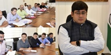 DC Ganderbal reviews progress of PM-Surya Ghar Muft Bijli Yojana