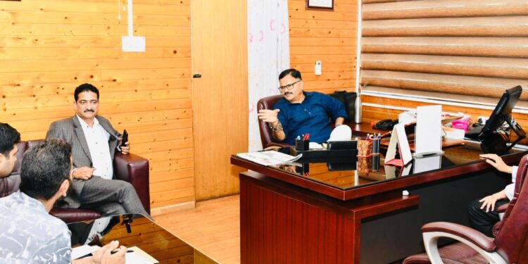 Legislators meet Javed Rana, discuss public welfare issues