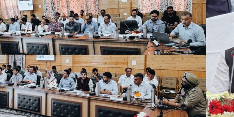 Chief Secretary reviews development scenario of Bandipora district