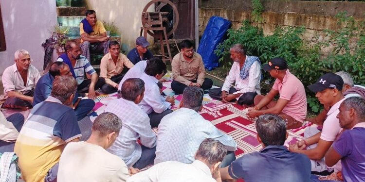DC Rajouri meets Chashoti flash-flood victim’s family at Beri Pattan