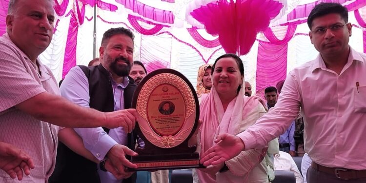 Sakeena Itoo conducts extensive tour of Haveli Constituency, Poonch